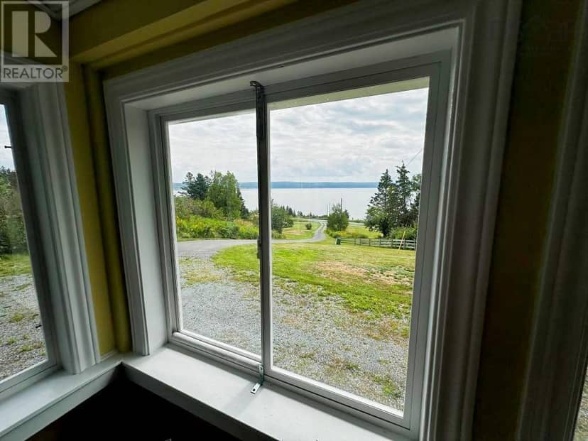 1079 Cape Split Road — photo 30 of 31