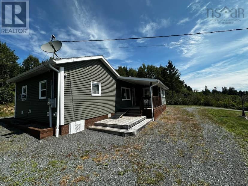 1079 Cape Split Road — photo 4 of 31