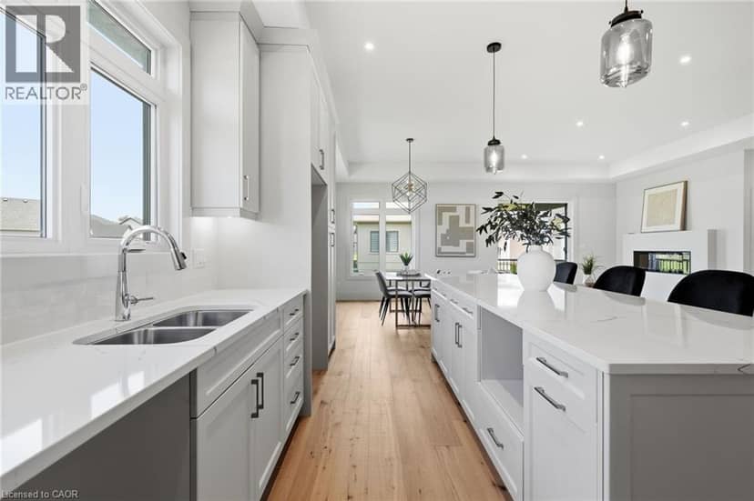 19 OAKLEY Drive — photo 10 of 40