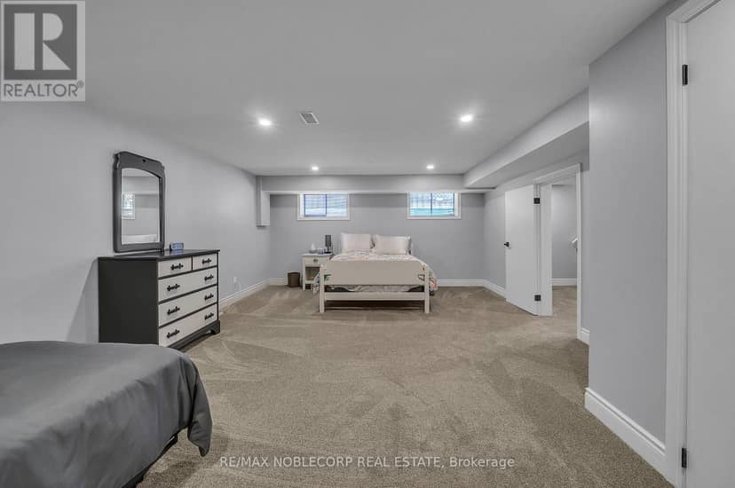 3914 Rosemary Lane — photo 21 of 37