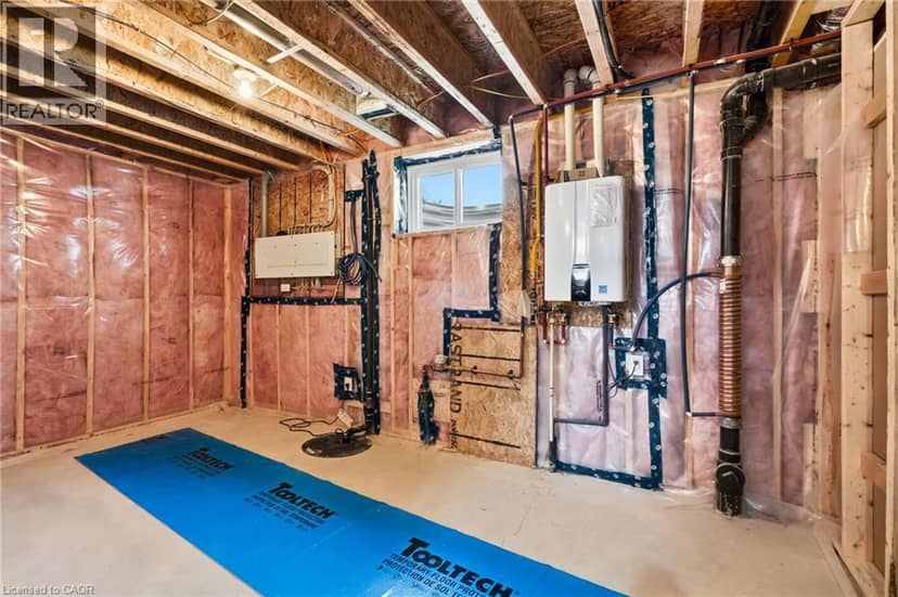 19 OAKLEY Drive — photo 38 of 40