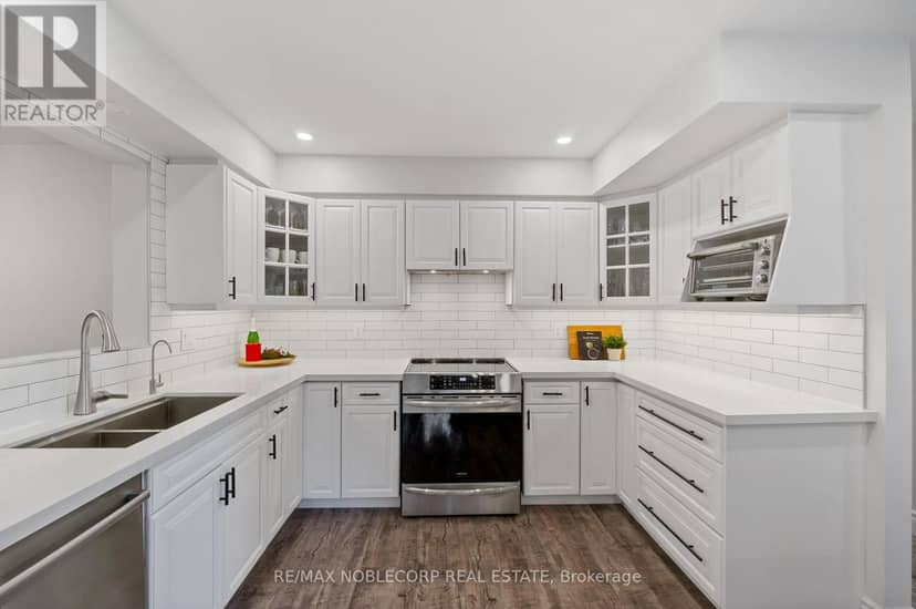 3914 Rosemary Lane — photo 11 of 37