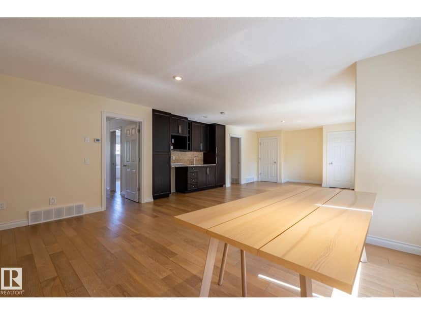 12428 103 AV NW — photo 35 of 40