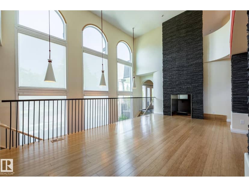12428 103 AV NW — photo 13 of 40