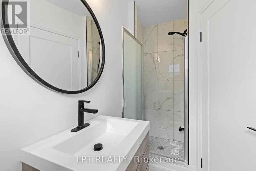 47 Moon Point Drive — photo 17 of 31