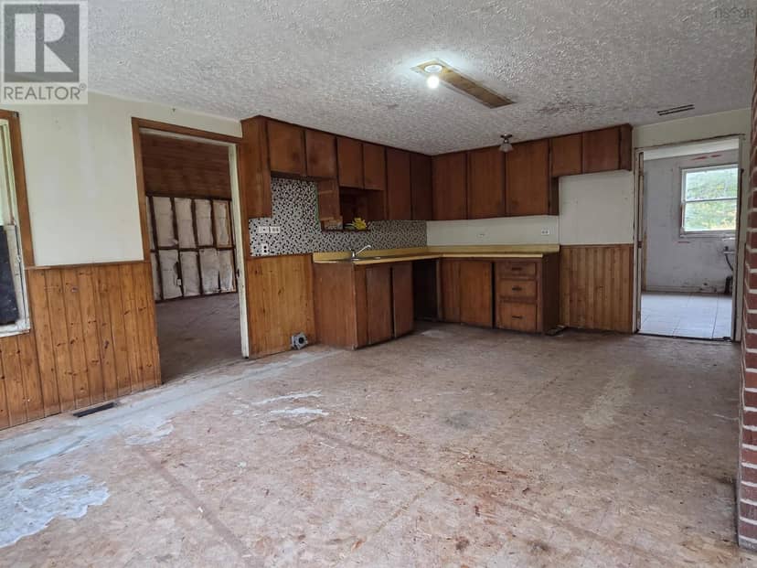 415 Old Harmony Road — photo 13 of 40