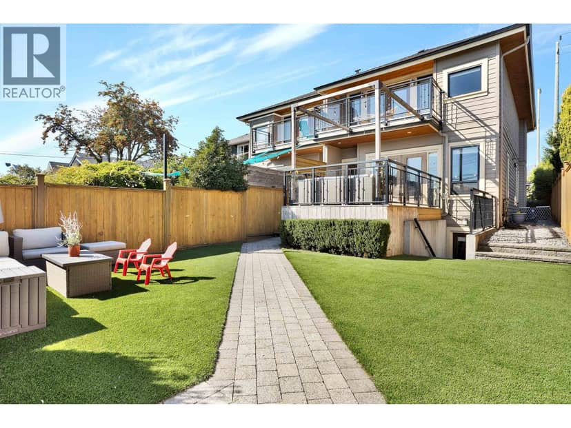 545 E 4TH STREET, North Vancouver