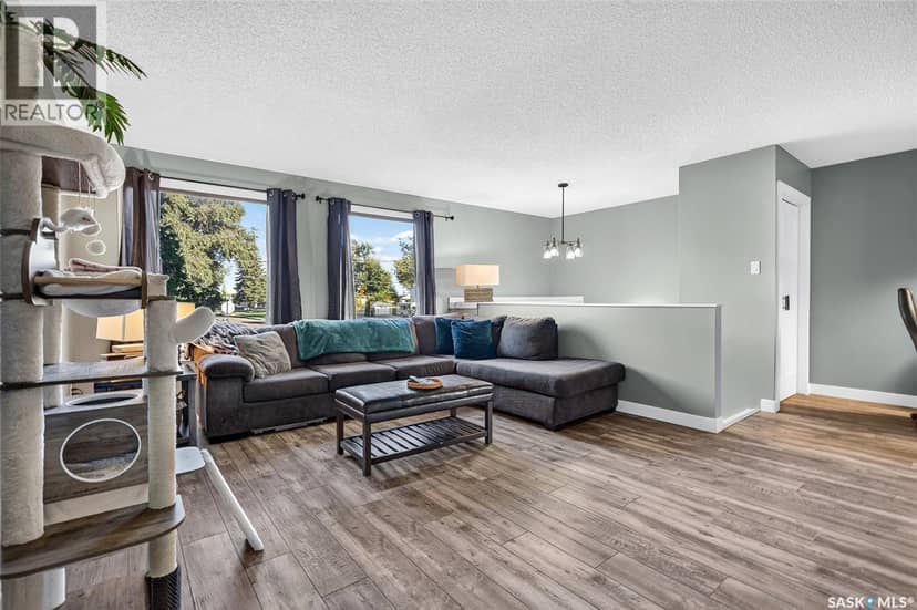 1010 9th AVENUE SW, Moose Jaw, photo 3