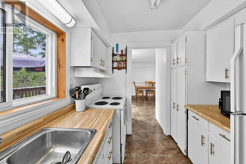 275 Harvey Street — photo 15 of 28