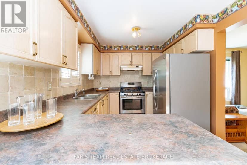 230 Mary Anne Drive — photo 5 of 39