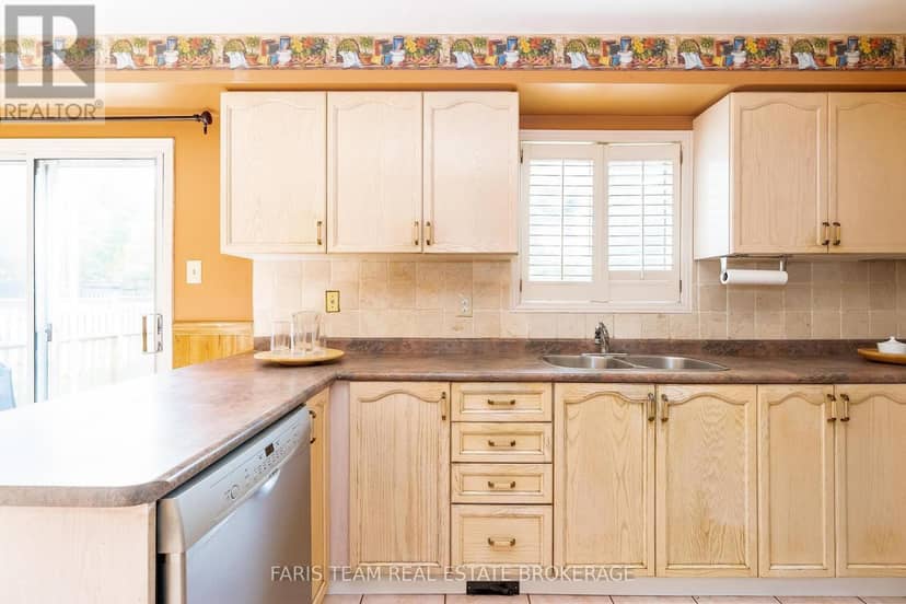 230 Mary Anne Drive — photo 8 of 39