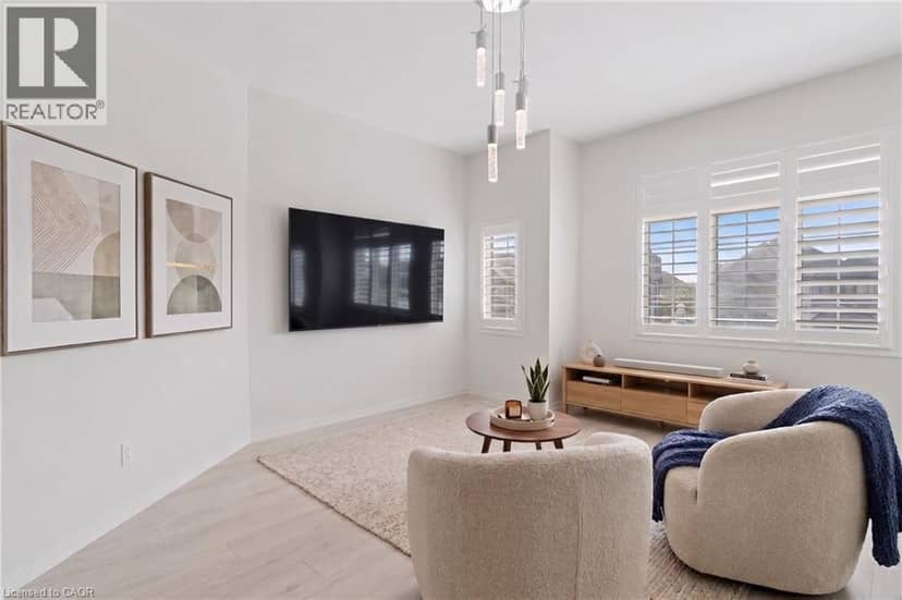 278 THOMAS SLEE Drive — photo 11 of 28