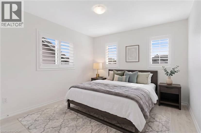 278 THOMAS SLEE Drive — photo 17 of 28