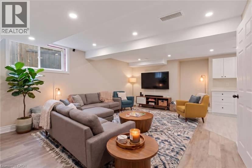 278 THOMAS SLEE Drive — photo 22 of 28