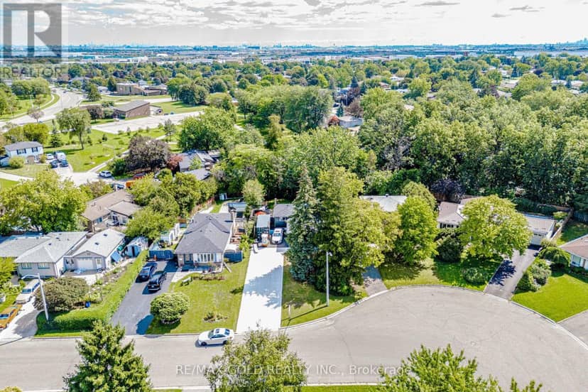 44 Deloraine Drive — photo 1 of 29