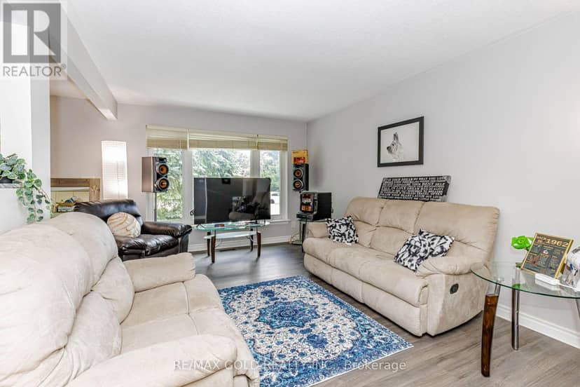 44 Deloraine Drive — photo 6 of 29