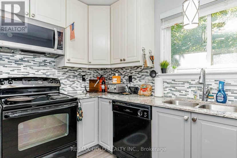 44 Deloraine Drive — photo 9 of 29