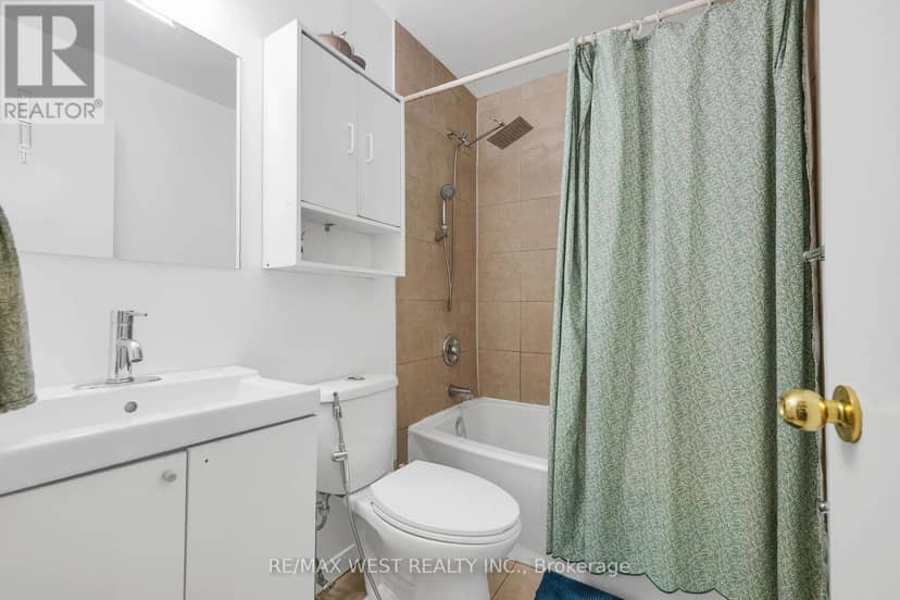 3D - 2866 Battleford Road — photo 26 of 38