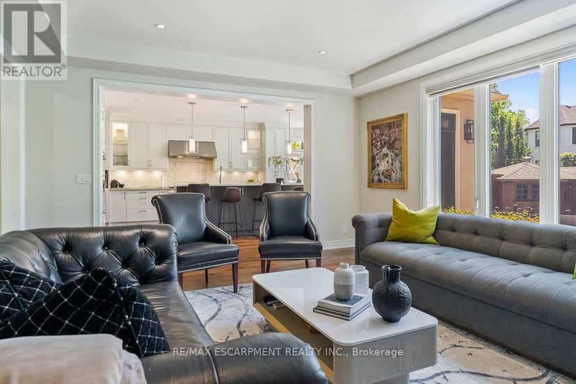519 Hancock Way — photo 13 of 40