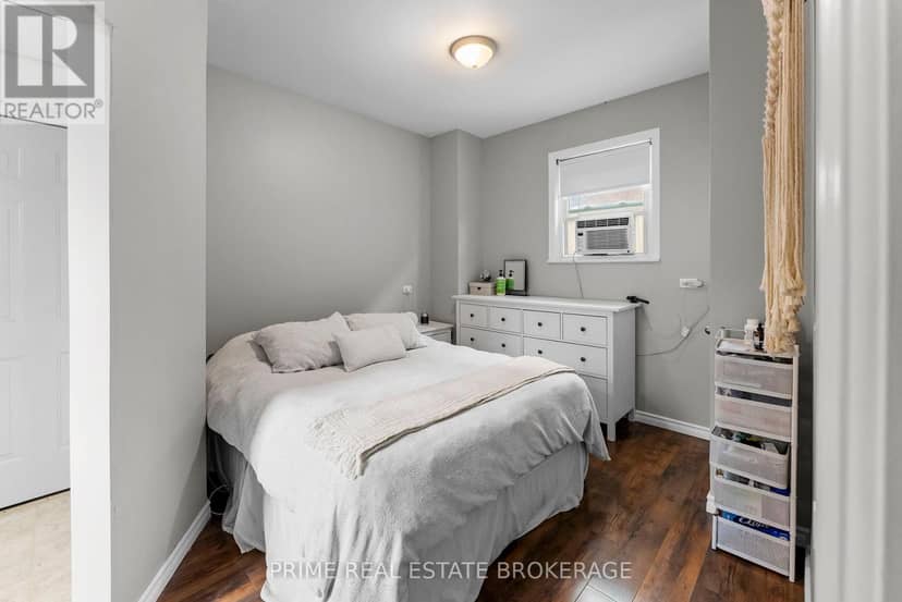 1032 Trafalgar Street — photo 13 of 36