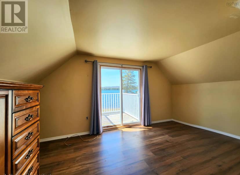 2280 Loch Lomond Road — photo 13 of 34