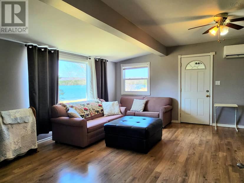 2280 Loch Lomond Road — photo 10 of 34