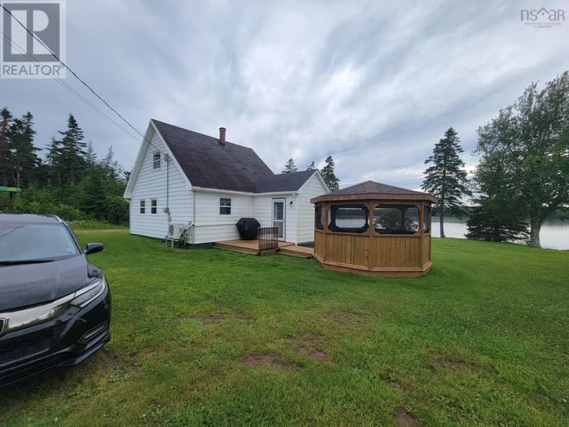 2280 Loch Lomond Road — photo 32 of 34