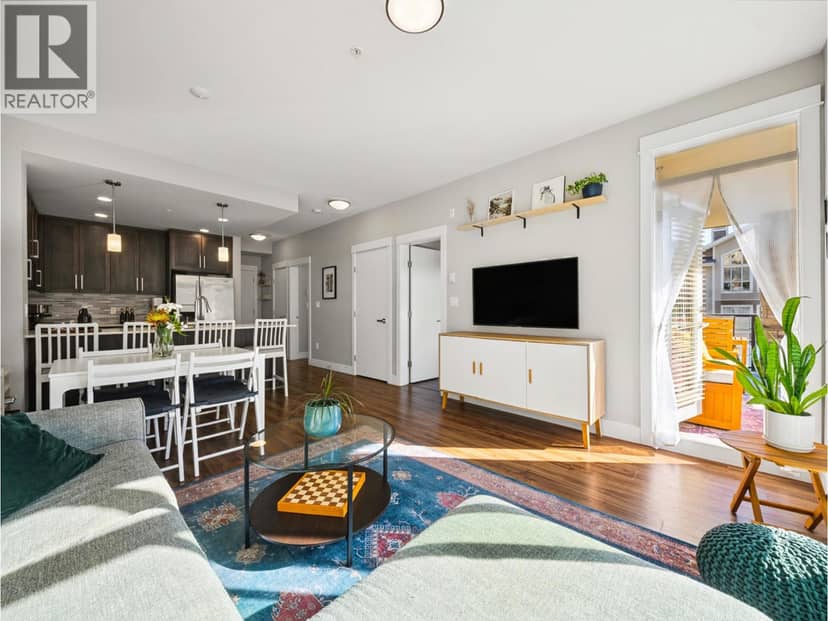 301 2465 WILSON AVENUE, Port Coquitlam