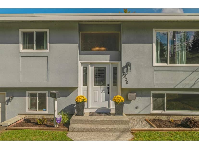 7820 FALCON CRESCENT, Mission
