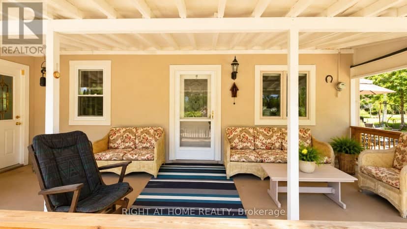 640 Tiny Beaches Road N — photo 4 of 29