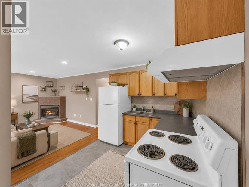 271 Watkins — photo 13 of 40