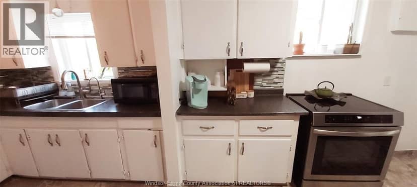 1047 Esdras Avenue — photo 12 of 40