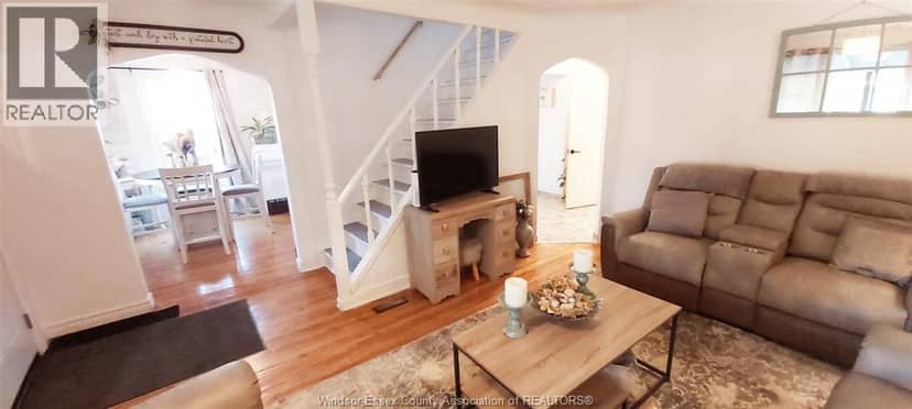1047 Esdras Avenue — photo 8 of 40