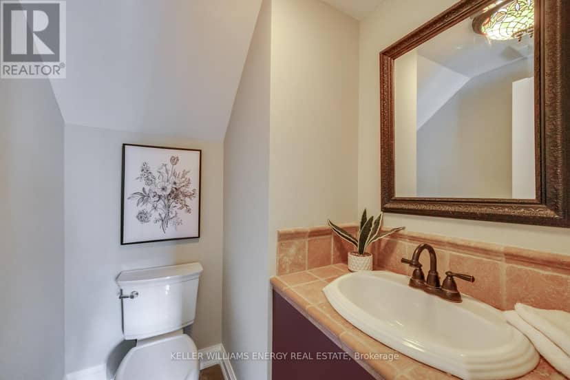 239 Perry Street — photo 18 of 40