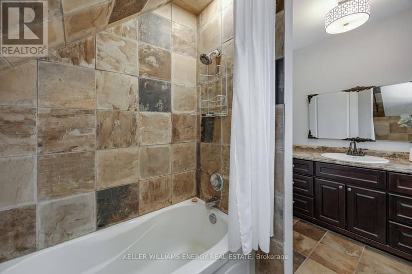 239 Perry Street — photo 39 of 40