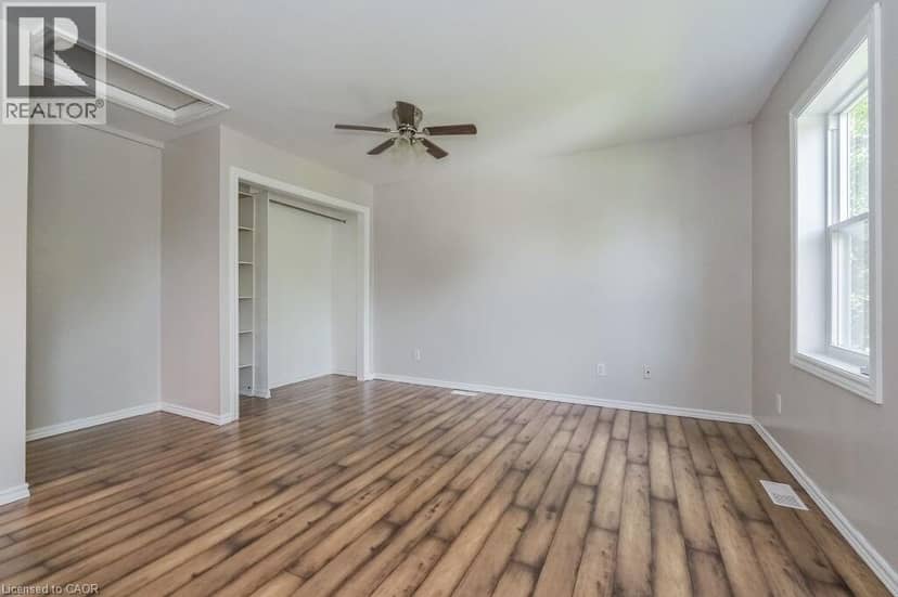 353 WELLINGTON Street E — photo 28 of 40