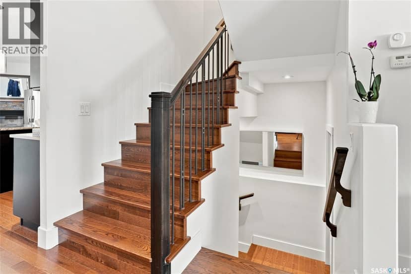 1019A 10th Street E — photo 10 of 40