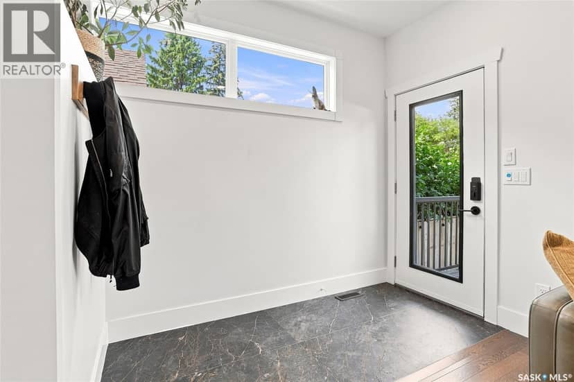 1019A 10th Street E — photo 17 of 40