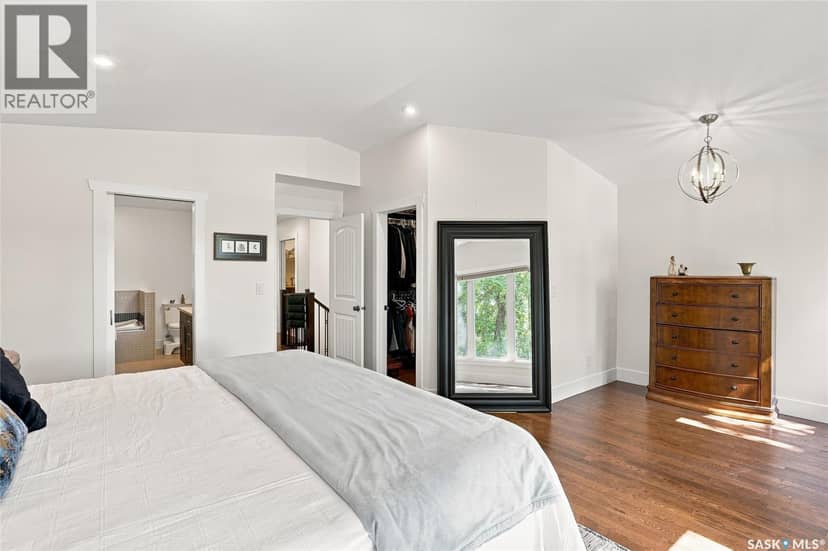 1019A 10th Street E — photo 21 of 40
