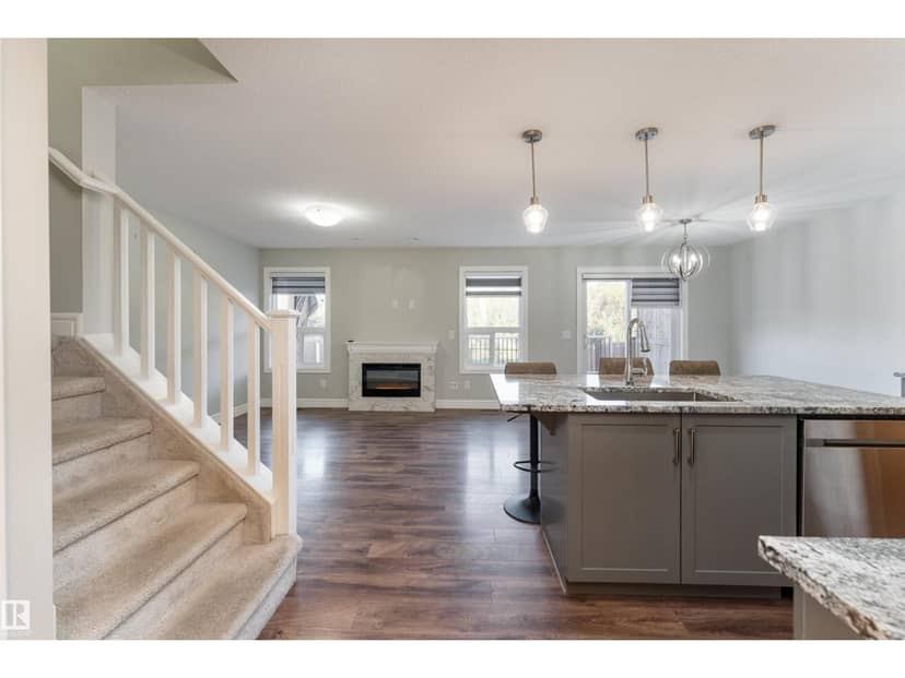 3885 Robins Cr NW — photo 10 of 40