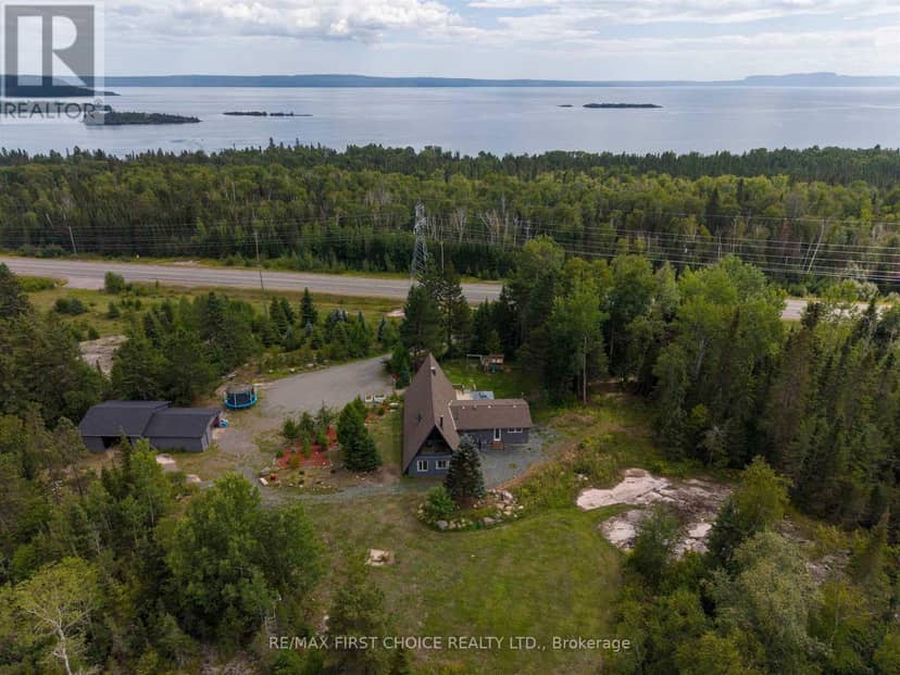 1950 Lakeshore Drive, Shuniah, photo 2