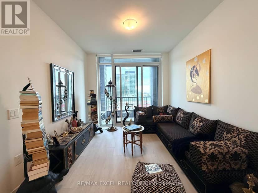 809E - 8868 Yonge Street — photo 23 of 40