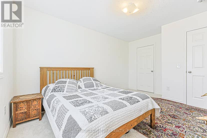 27 Beechborough Crescent — photo 37 of 40