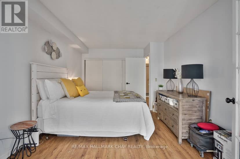 1104 - 150 Dunlop Street E — photo 14 of 28