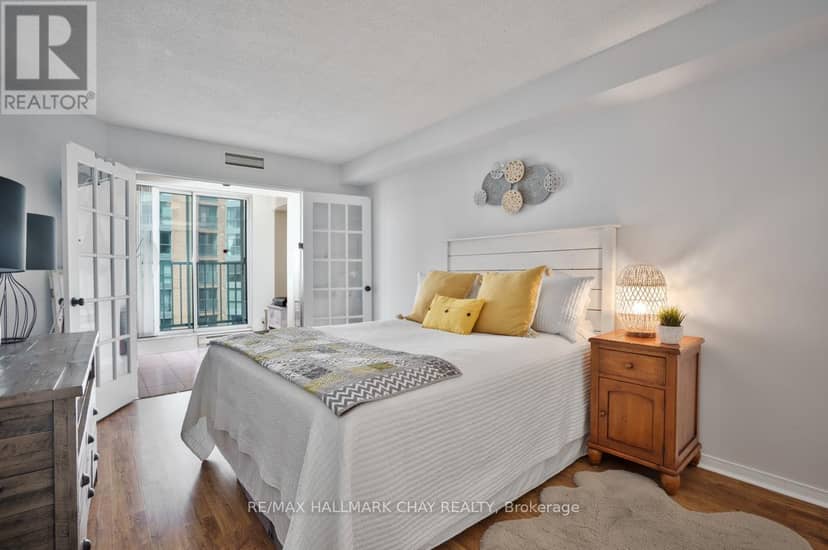 1104 - 150 Dunlop Street E — photo 16 of 28