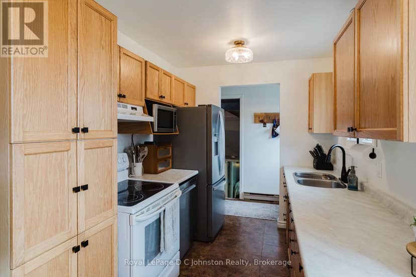 761 Arlington Street, Saugeen Shores, photo 8