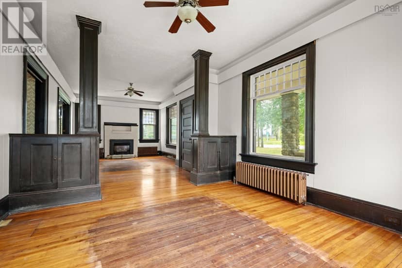 8 Maple Avenue — photo 16 of 40
