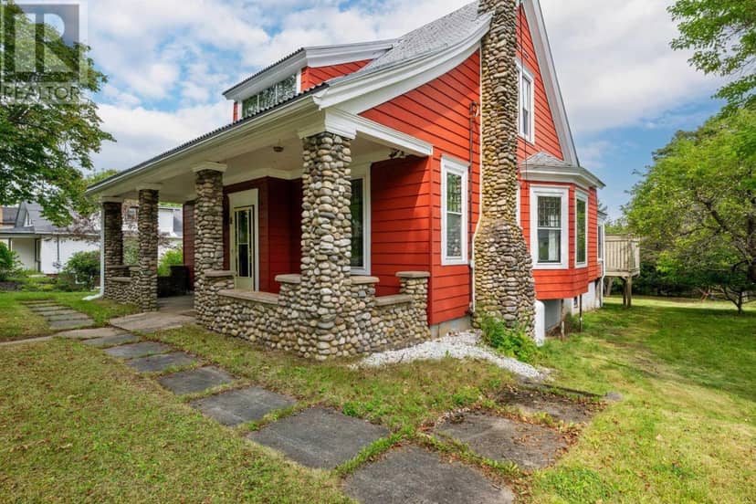 8 Maple Avenue — photo 9 of 40