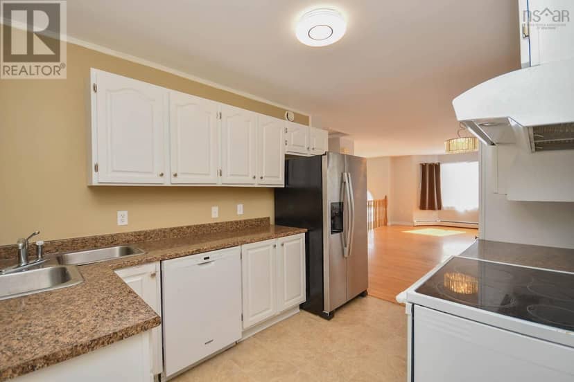 17 FURY Drive — photo 15 of 40