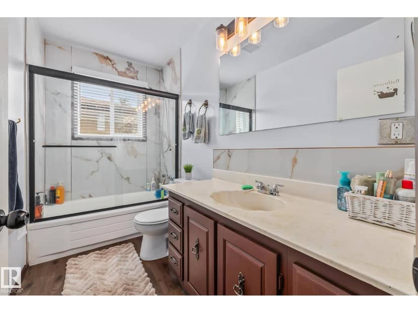 8812 135 AV NW — photo 30 of 40